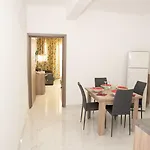 For Rest מלון דירות 2*