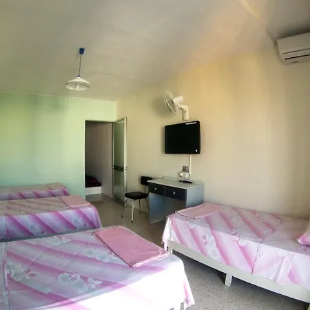 מלון דירות For Rest 2*