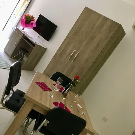 For Rest Apartmanhotel 2*